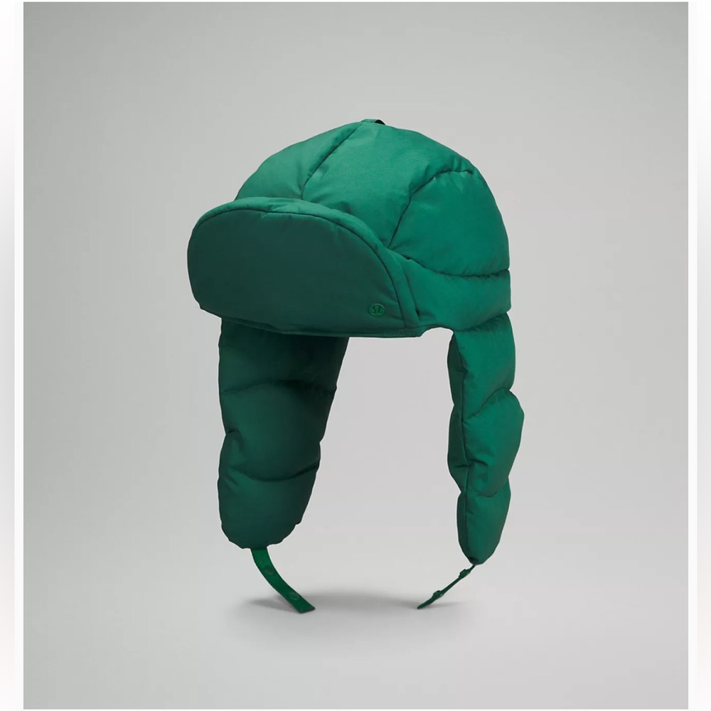 NWT Wunder Puff Trapper Hat in Everglade Green size Small/medium